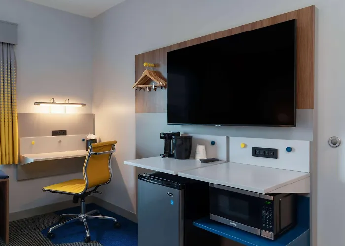 Microtel Inn & Suites By Wyndham Winchester